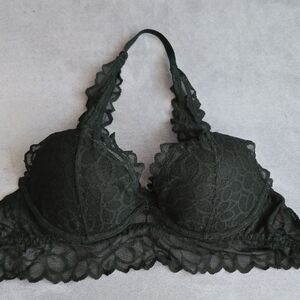 VICTORIS SECRET Elegant Black Lace Bralette S